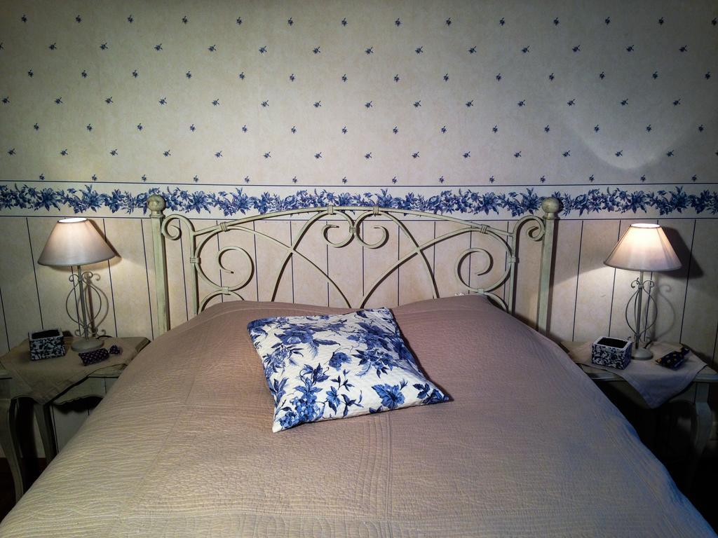 Au Gite De Binche Habitación foto